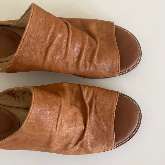 Sofft 'Netta' Sandal Women's 6 M Tan Leather Slip On Open Toe Comfort - Picture 5 of 8